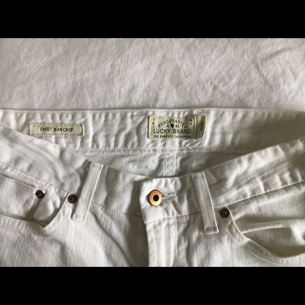 LUCKY BRAND CAPRI DENIM PANTS